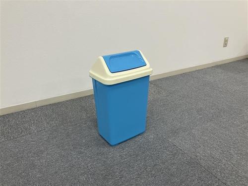 蓋つきゴミ箱